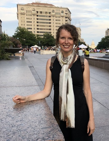 Michelle Obama Decodes Her First Lady Sartorial Messages in ‘The Look’